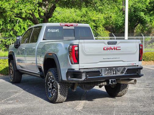2024 GMC Sierra 2500 AT4X