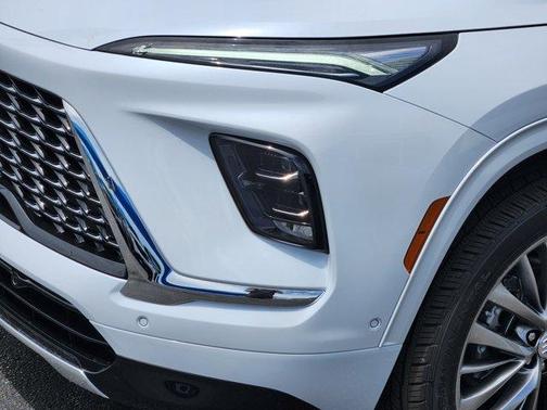 White Tri-Coat 2026 Buick Enclave Avenir
