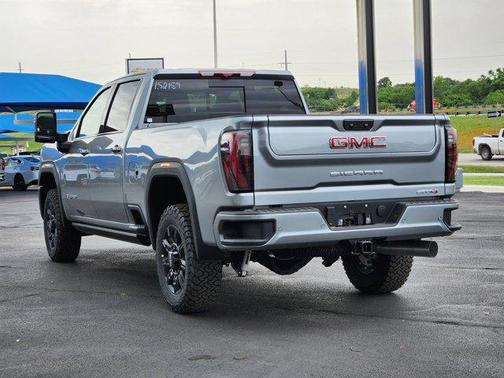 2025 GMC Sierra 2500 AT4