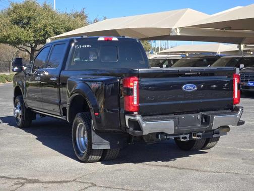 2023 Ford F-350 Lariat Super Duty