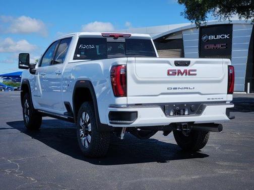 2025 GMC Sierra 2500 Denali