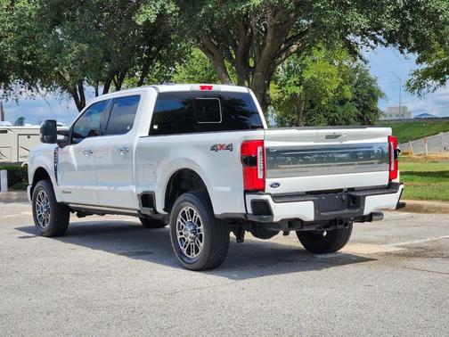 2024 Ford F-250 Platinum