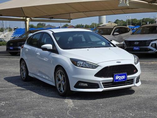 2016 Ford Focus ST Base