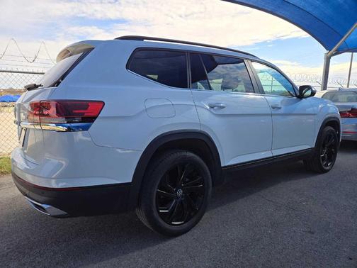 2023 Volkswagen Atlas 2.0T SE w/Technology