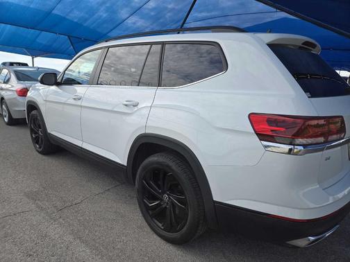2023 Volkswagen Atlas 2.0T SE w/Technology