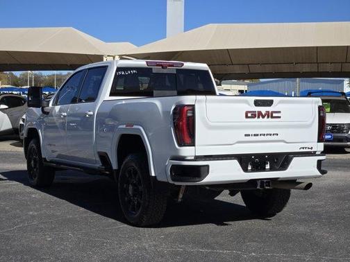 2025 GMC Sierra 2500 AT4