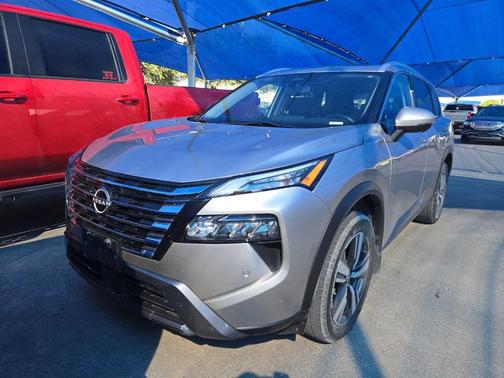 2024 Nissan Rogue SL