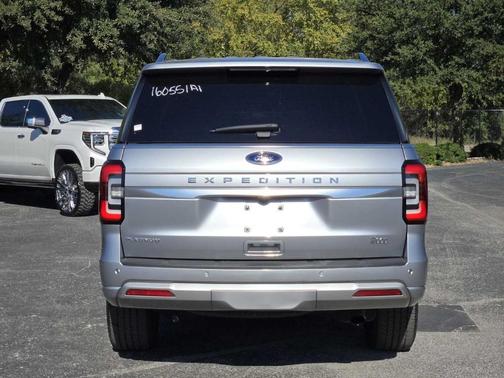 2023 Ford Expedition Platinum