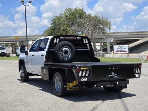 2025 Chevrolet Silverado 3500 WT
