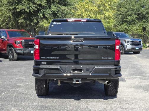2024 Chevrolet Silverado 2500 Custom