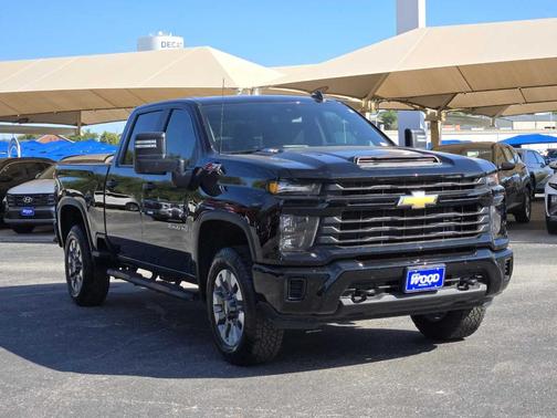 2024 Chevrolet Silverado 2500 Custom