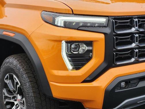 2025 GMC Canyon AT4
