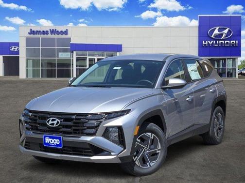 Shimmering Silver 2026 Hyundai TUCSON Hybrid Blue SE