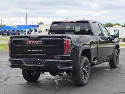 2025 GMC Sierra 2500 AT4
