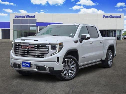 White Frost Tri-Coat 2025 GMC Sierra 1500 Denali