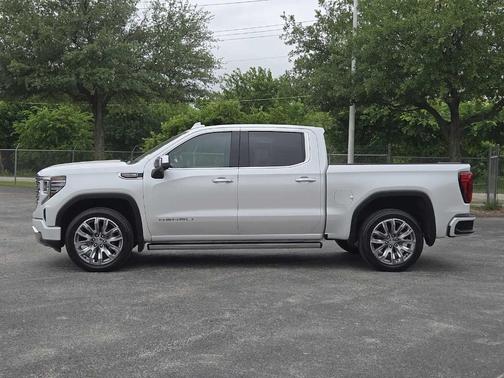 White Frost Tri-Coat 2025 GMC Sierra 1500 Denali