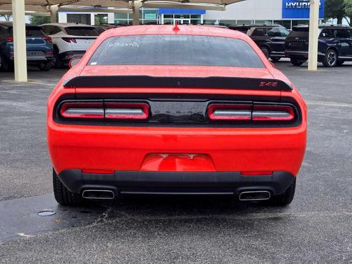 Go Mango! 2023 Dodge Challenger R/T
