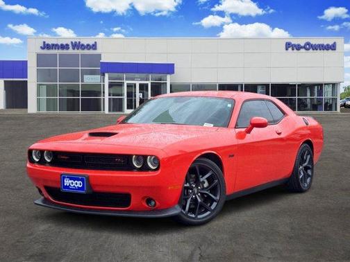 Go Mango! 2023 Dodge Challenger R/T