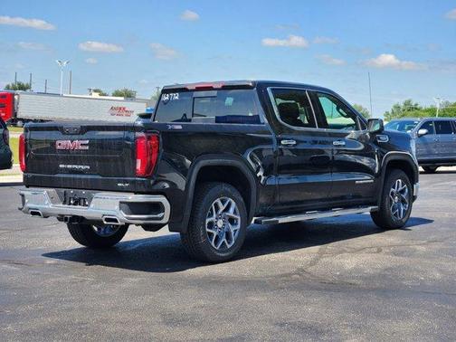 Onyx Black 2026 GMC Sierra 1500 SLT