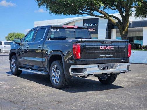 Onyx Black 2026 GMC Sierra 1500 SLT