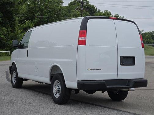 2025 Chevrolet Express 2500 Work Van
