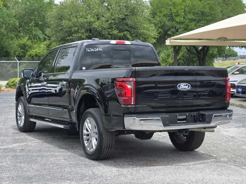 Agate Black Metallic 2025 Ford F-150 Lariat