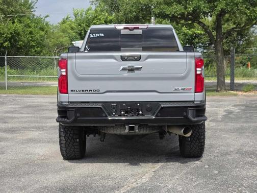 Slate Gray Metallic 2024 Chevrolet Silverado 2500 ZR2