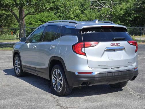 Quicksilver Metallic 2019 GMC Terrain SLT