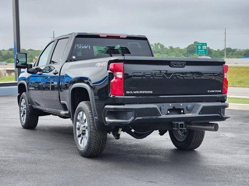 2025 Chevrolet Silverado 2500 Custom