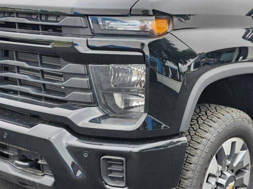 2025 Chevrolet Silverado 2500 Custom