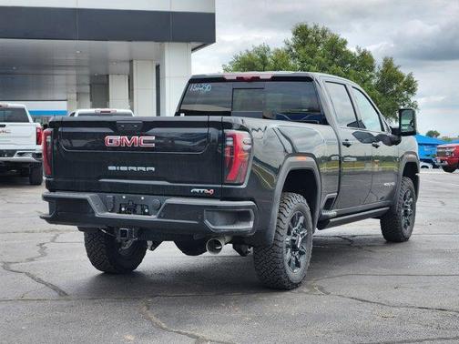 2025 GMC Sierra 2500 AT4