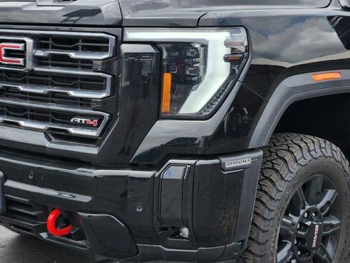 2025 GMC Sierra 2500 AT4