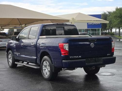 2018 Nissan Titan SV