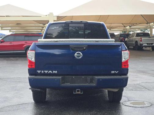 2018 Nissan Titan SV