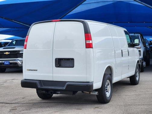 2025 Chevrolet Express 2500 Work Van