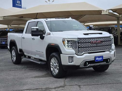 White Frost Tri-Coat 2022 GMC Sierra 2500 Denali