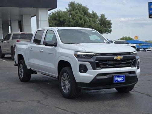 Summit White 2026 Chevrolet Colorado LT
