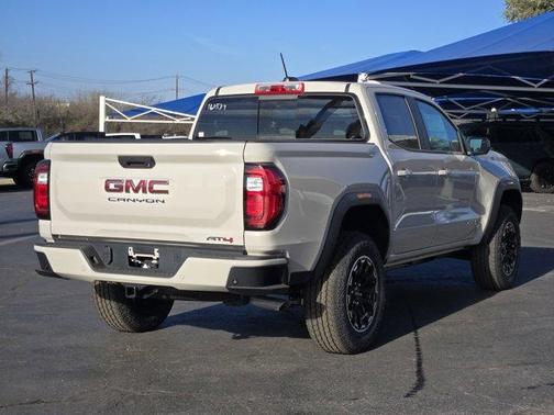 2026 GMC Canyon AT4