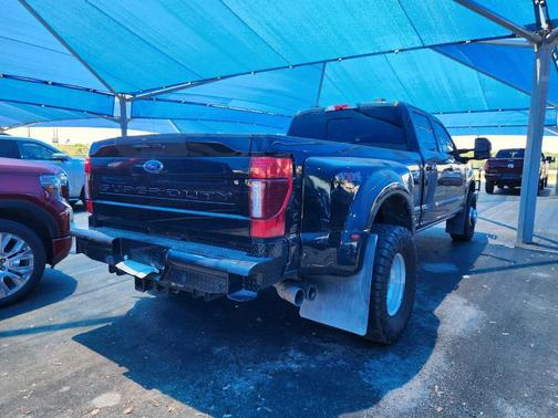 2022 Ford F-350 Lariat Super Duty