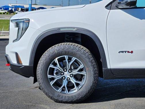 2025 GMC Acadia AT4
