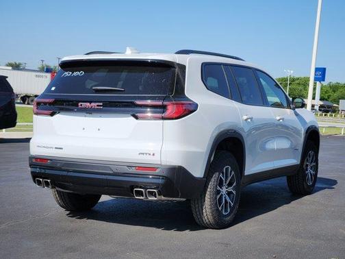 2025 GMC Acadia AT4