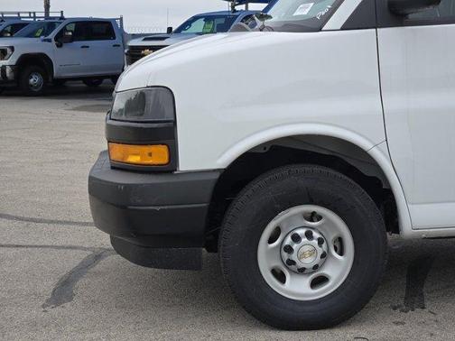 2025 Chevrolet Express 2500 Work Van