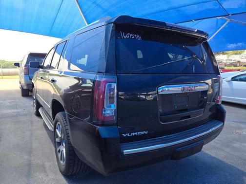 Onyx Black 2018 GMC Yukon Denali
