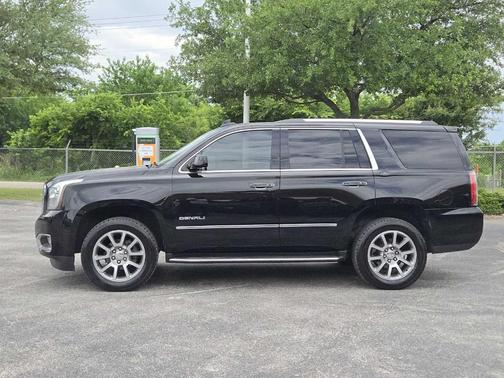 Onyx Black 2018 GMC Yukon Denali