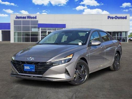 Metal 2023 Hyundai ELANTRA SEL