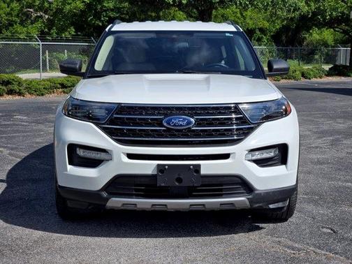 Star White 2020 Ford Explorer XLT