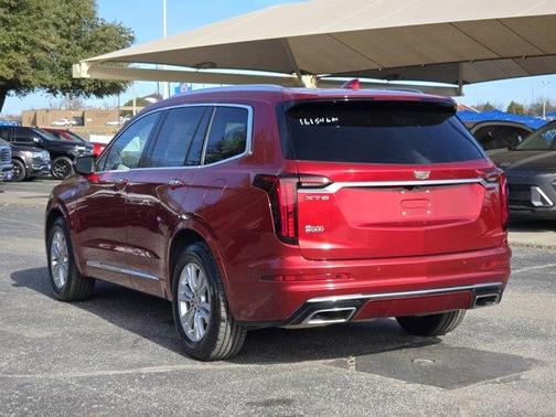 2022 Cadillac XT6 Luxury FWD