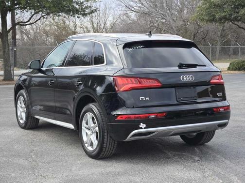 2018 Audi Q5 2.0T Premium Plus