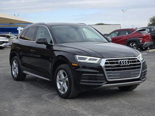 2018 Audi Q5 2.0T Premium Plus