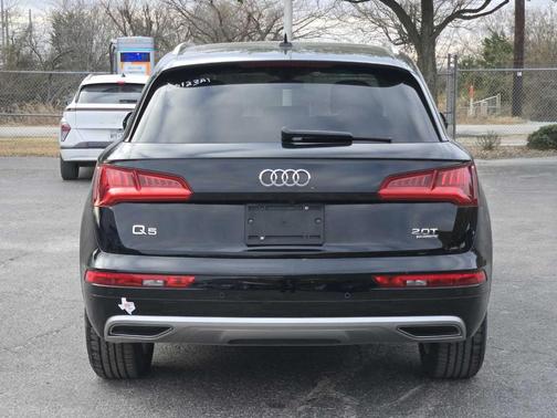 2018 Audi Q5 2.0T Premium Plus